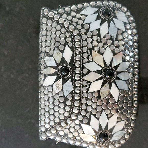 🔥Antik Batik Mosaic Clutch Crossbody